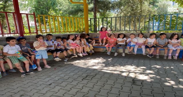 KASKİ’nin Maskotu Mavi, Boğaziçi Anaokulu’nda Miniklere Su Tasarrufunu Anlattı