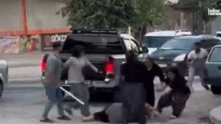 Kahramanmaraş'ta Sokak Ortasında Sopalı Kadın Kavgası! 2 Yaralı