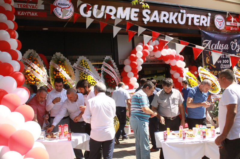GURME ŞARKUTERİ YOĞUN İLGİYLE AÇILDI