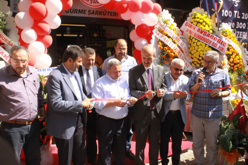 GURME ŞARKUTERİ YOĞUN İLGİYLE AÇILDI