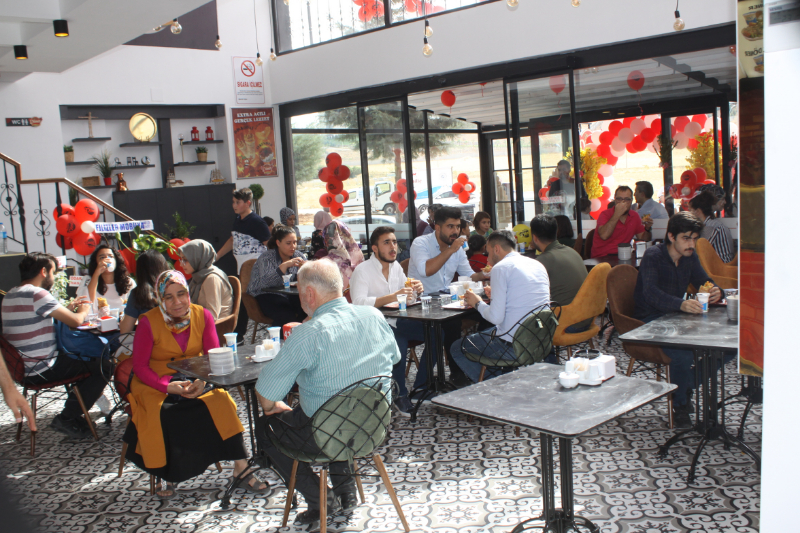 KÖRFEZ DÖNER GÖRKEMLİ TÖRENLE AÇILDI