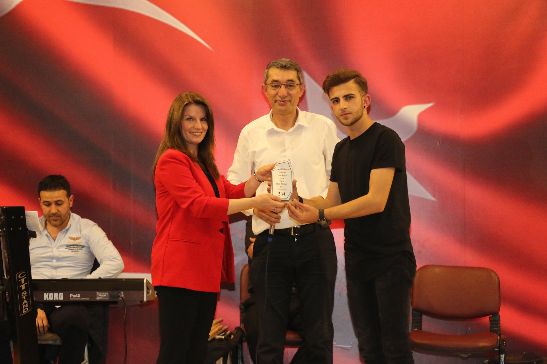 PAZARCIK’TA OKULLAR ARASI SES YARIŞMASI DÜZENLENDİ