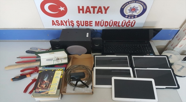 Hatay’da okuldan ve iş yerinden hırsızlık yaptıkları iddia edilen 5 şüpheli yakalandı