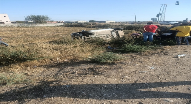 Adana’da otomobil ile elektrikli bisikletin çarpıştığı kazada 4 kişi yaralandı