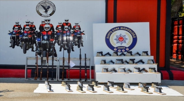 Adana’da polis denetimlerinde ruhsatsız 74 silah ele geçirildi