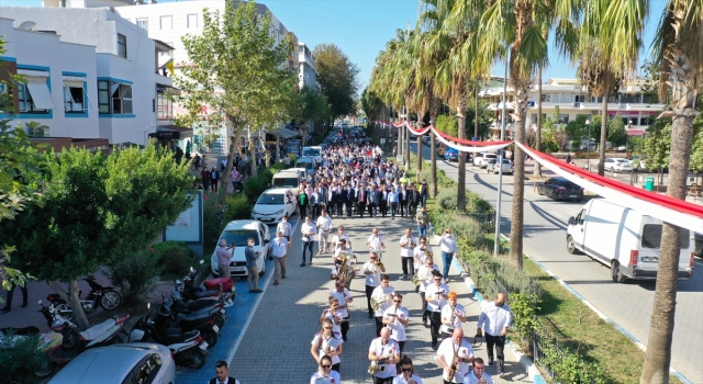 Antalya’da 11. Çekirdeksiz Nar ve Tropikal Meyve Festivali başladı