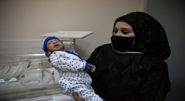 Kovid19’a yakalanan anne ve yeni doğan bebeği tedavilerinin ardından buluştu