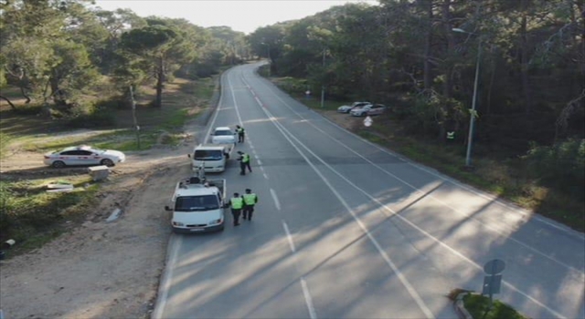Antalya’da 2 saatlik havadan trafik denetiminde 22 sürücüye ceza uygulandı