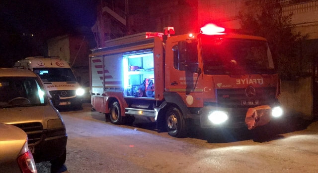 Adana’da yatağında felç geçiren kadın 3 gün kurtarılmayı bekledi