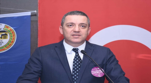 Adana’da “Kadına yönelik şiddetle mücadele” paneli yapıldı