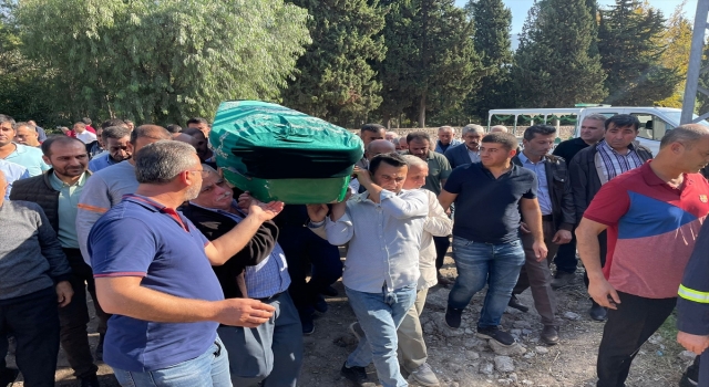 GÜNCELLEME Hatay’da iki otomobille tırın karıştığı kazada 2 kişi öldü, 5 kişi yaralandı