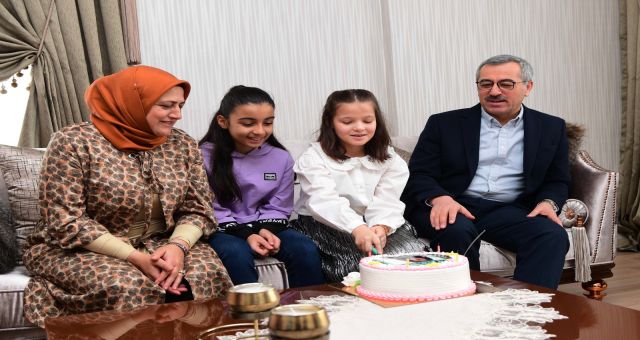 Şehitlerimizin Aileleri Başımızın Tacı