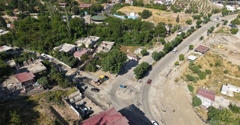 Kahramanmaraş Büyükşehir, Dulkadiroğlu Pınarbaşı Caddesi’nde İlk Etabı Tamamladı