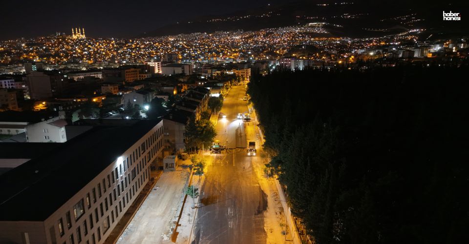 Kahramanmaraş'ta Girne Caddesi Baştan Sona Yenileniyor! Gece Mesaisi Başladı