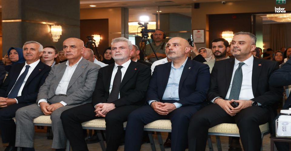 Başkan Toptaş, Şehrin Ekonomisi Zirvesi’nde Onikişubat’ın kalkınma vizyonunu anlattı