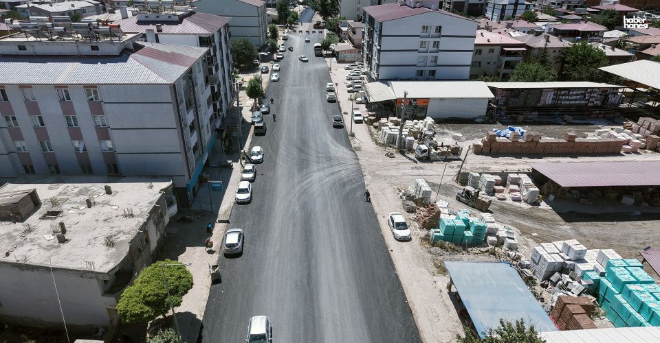 Kahramanmaraş Büyükşehir, Elbistan Söğütlü Caddesi’ni Modern Görünümüne Kavuşturuyo