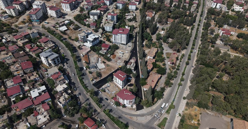 Kahramanmaraş Büyükşehir, Mükremin Halil Caddesi’nde Asfalt Mesaisini Başlattı