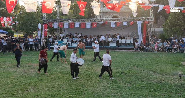 26 Yıllık Hasret Er Meydanında Son Buldu; Pehlivanlar Ödüllerine Kavuştu