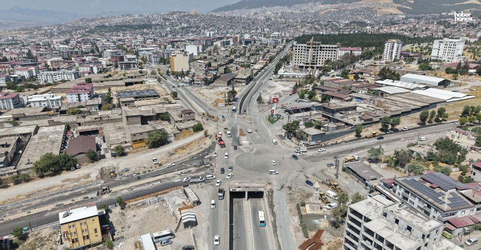 Kahramanmaraş'ta Tevfik Kadıoğlu Kavşağı Yenileniyor! Bekleme Süresi 91 Saniyeden 22 Saniyeye Düşecek