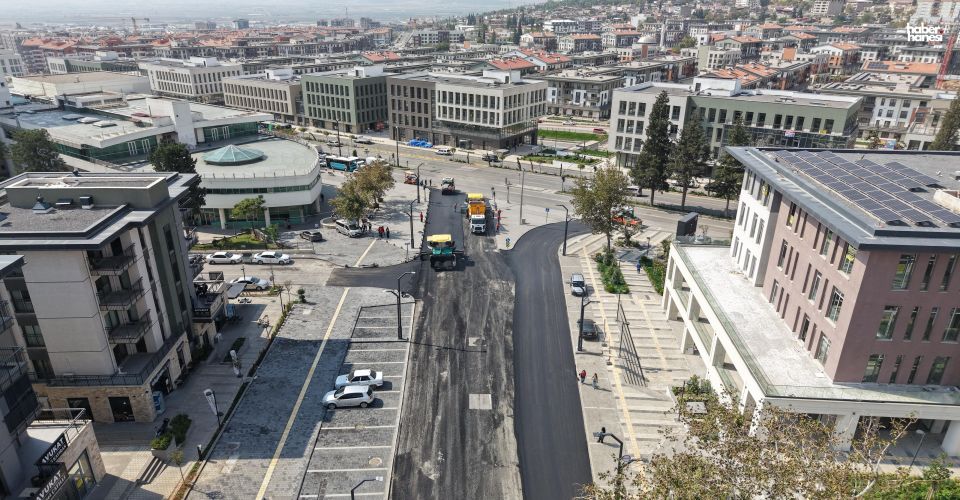 Kahramanmaraş Büyükşehir, Hükümet Bulvarı’nın Asfaltını Yeniliyor