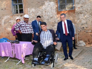 BÜYÜKŞEHİR’DEN 2 AKÜLÜ ARABA