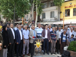 AK Parti'den Darbeci Sisi'ye Kınama