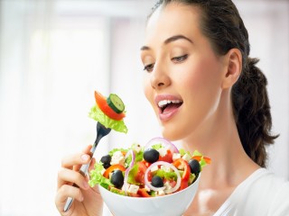 BAYRAMA ÖZEL 9 SAĞLIKLI SALATA