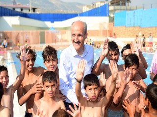DULKADİROĞLU YÜZME HAVUZU YENİ SEZONA HAZIR
