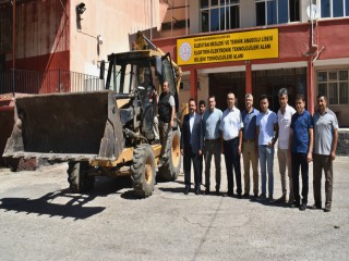 Elbistan Belediyesi'nden Eğitime Büyük Destek