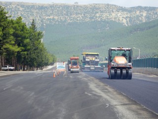 Bağlantı Yollarına Sıcak Asfalt