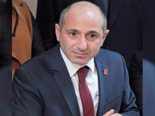 ÖZTUNÇ: ‘AKP CAMİ YIKTI, YERİNE OTOPARK YAPTI!’