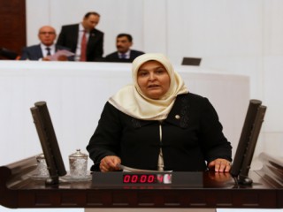 Öçal’dan Diyarbakır Annelerine Selamlama