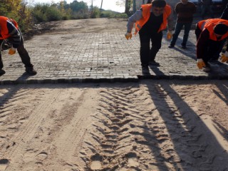 Erenler Mahallesi Sokaklarına Kilit Parke
