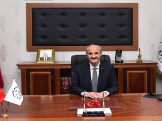 ÜÇ AYLARIN MÜJDECİSİ REGAİB KANDİLİ