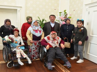 Başkan Okumuş Kadınlar Gününde Onları Unutmadı !