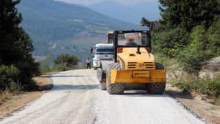 Köklü Alanlı Yolunda Çalışma