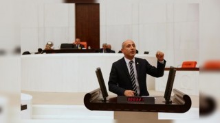 Öztunç PTT iddialarını Meclise Taşıdı