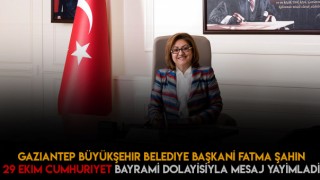 Gaziantep Büyük Şehir Belediyesi Cumhuriyet Bayramını Kutladı
