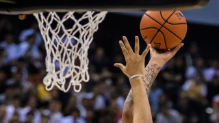 NBA'nin Son Şampiyonu Lakers Mağlubiyetle Başladı