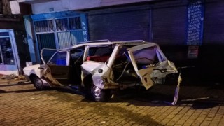 Park Halindeki 4 Araca Çarptı İki Kişiyi Yaraladı