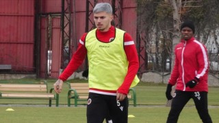 Trabzonspor, Berat Özdemir'i Kaptı