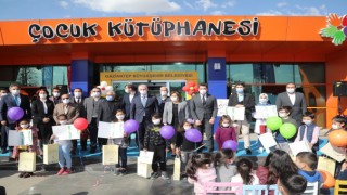 Gaziantep'te Kitap Okuyanlar Ödüllendirildi