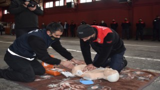 İtfaiye Erlerine İlk Yardım Sertifikası