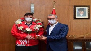 Anıl Türkiye’nin Gururu Oldu