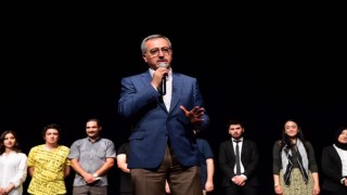 Kahramanmaraş'ta Düzenlenen ''Bir Öğrenci Masalı'' Büyük Övgü Topladı