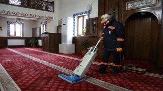 Sivas'ta Camiler Dezenfekte Ediliyor