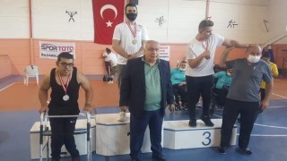 Bileğinin Hakkıyla Engel Tanımadı Türkiye İkincisi Oldu