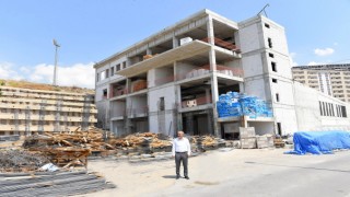 Kahramanmaraş Doğukent'e Yüzme Spor Kompleksi İnşaatı Sürüyor
