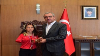 Başkan Güngör milli sporcularla bir araya geldi…