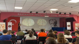 Gaziantep Büyükşehir'den 21 Eylül Dünya Alzaymır Günü İçin Öğrencilere Seminer